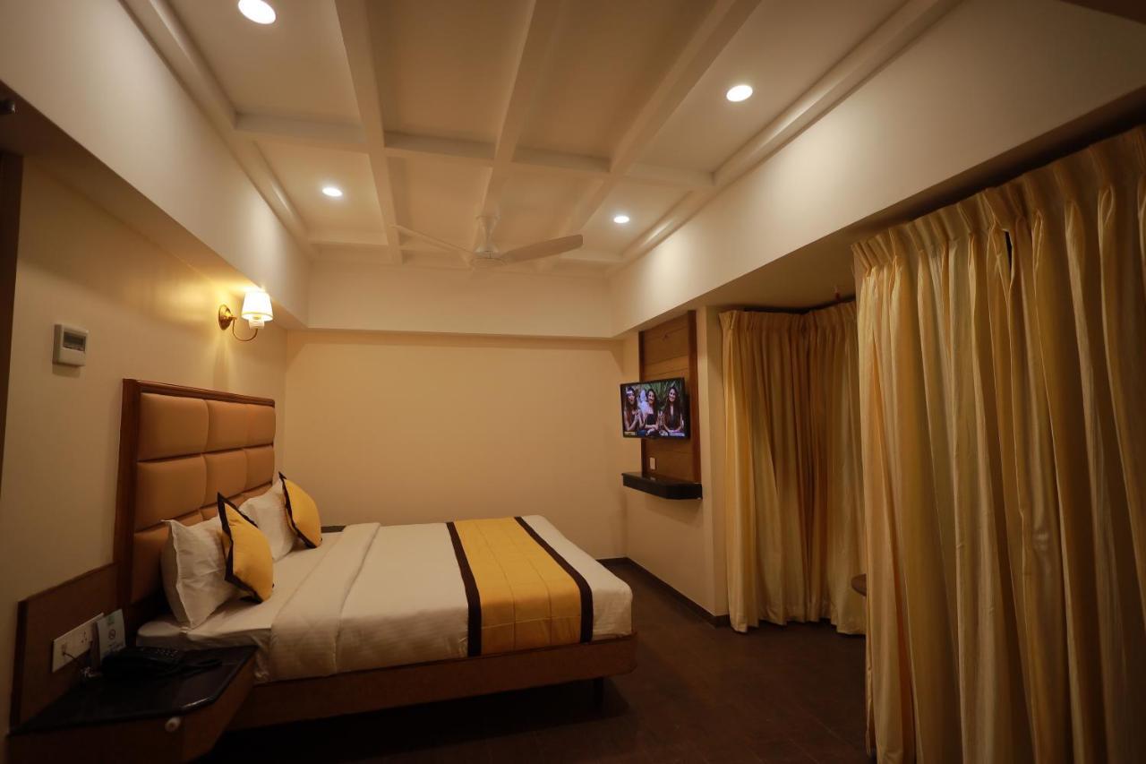 Hotel Grand Sabarees Madurai Exterior photo