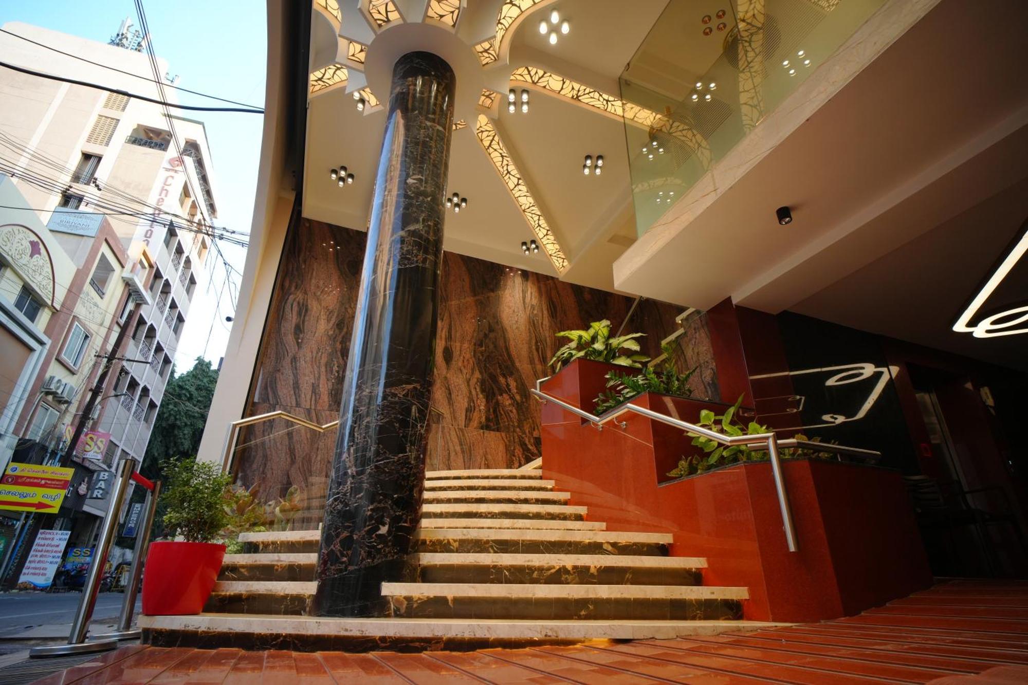 Hotel Grand Sabarees Madurai Exterior photo