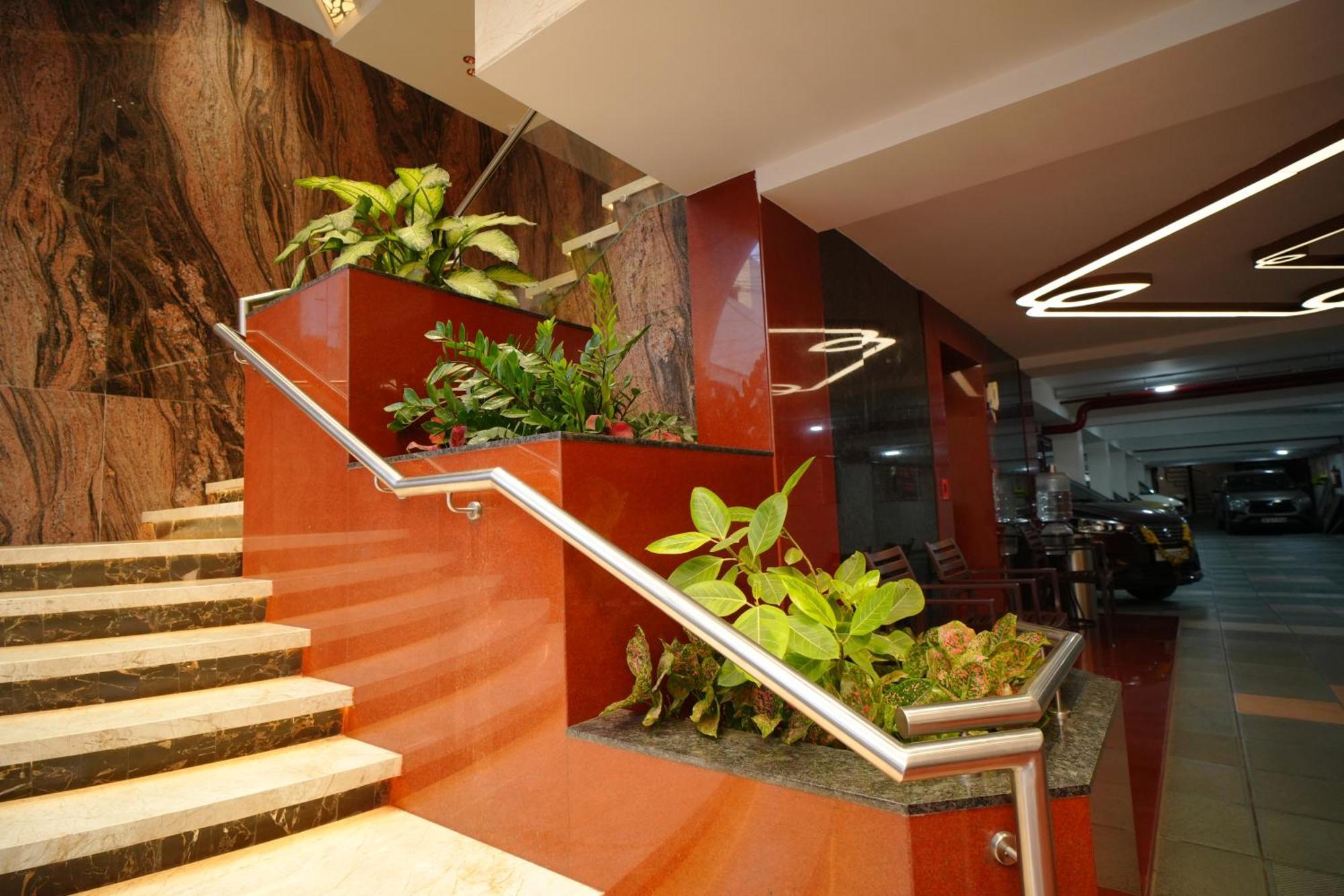 Hotel Grand Sabarees Madurai Exterior photo