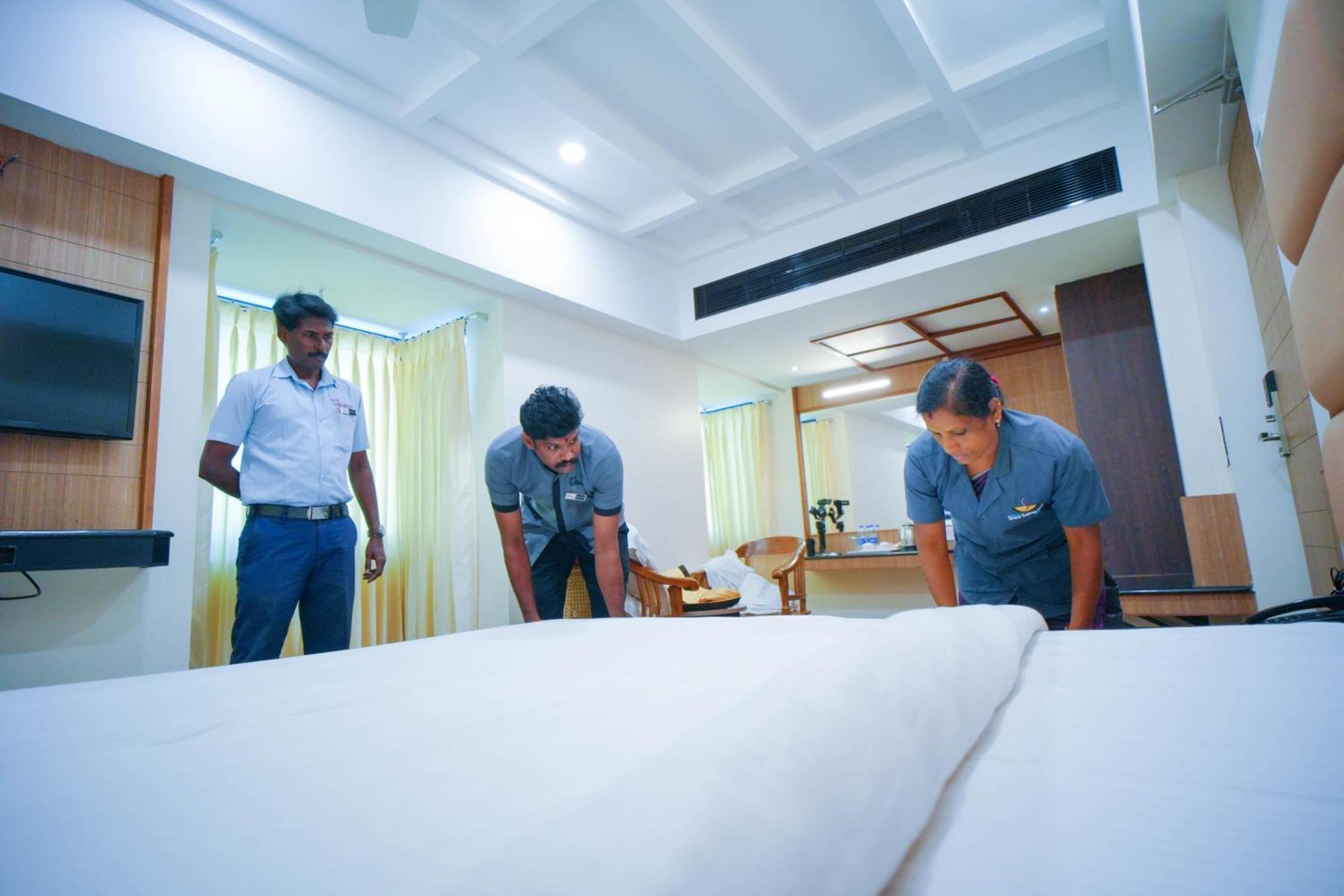 Hotel Grand Sabarees Madurai Exterior photo