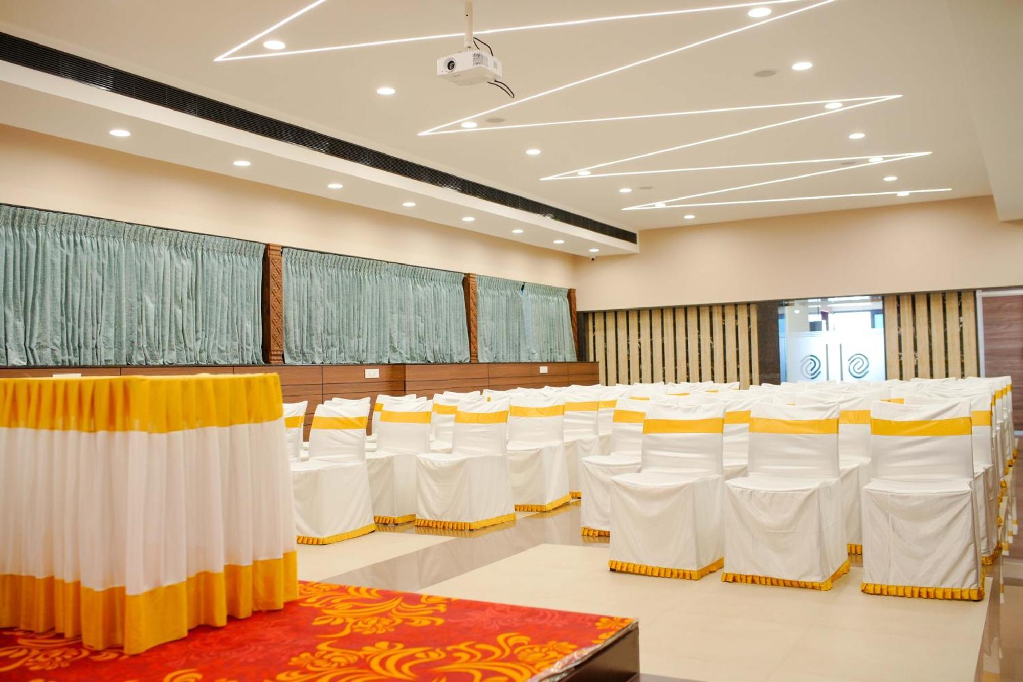 Hotel Grand Sabarees Madurai Exterior photo